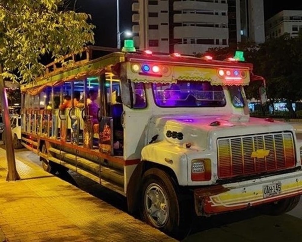 Chiva rumbera | Tour Cartagena